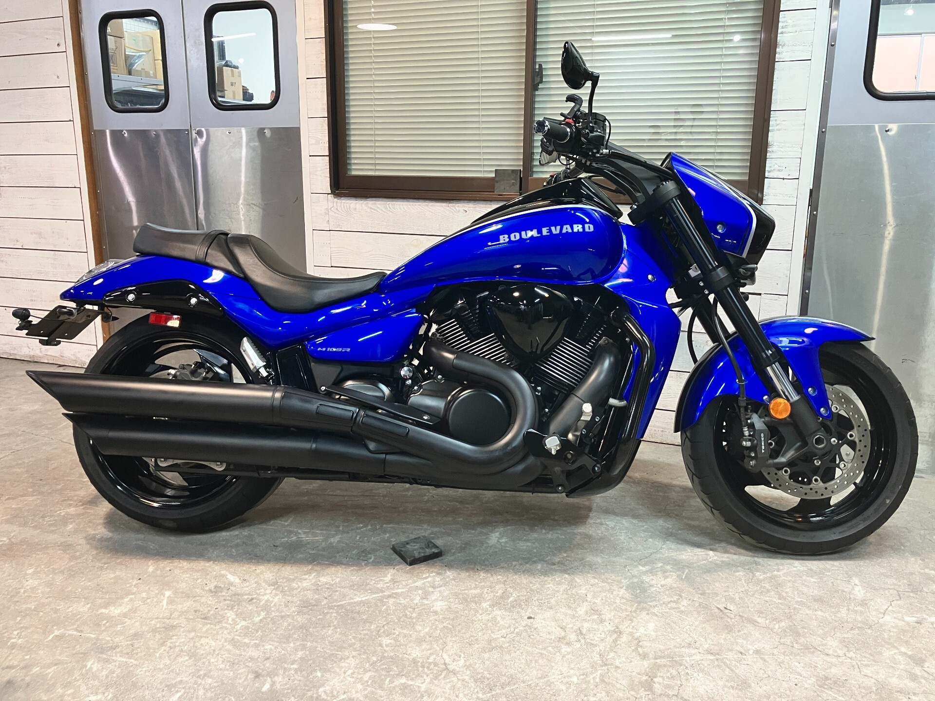 Suzuki BOULEVARDM109R