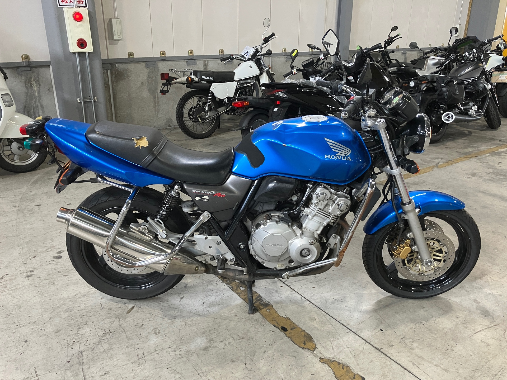 Honda CB400SF
