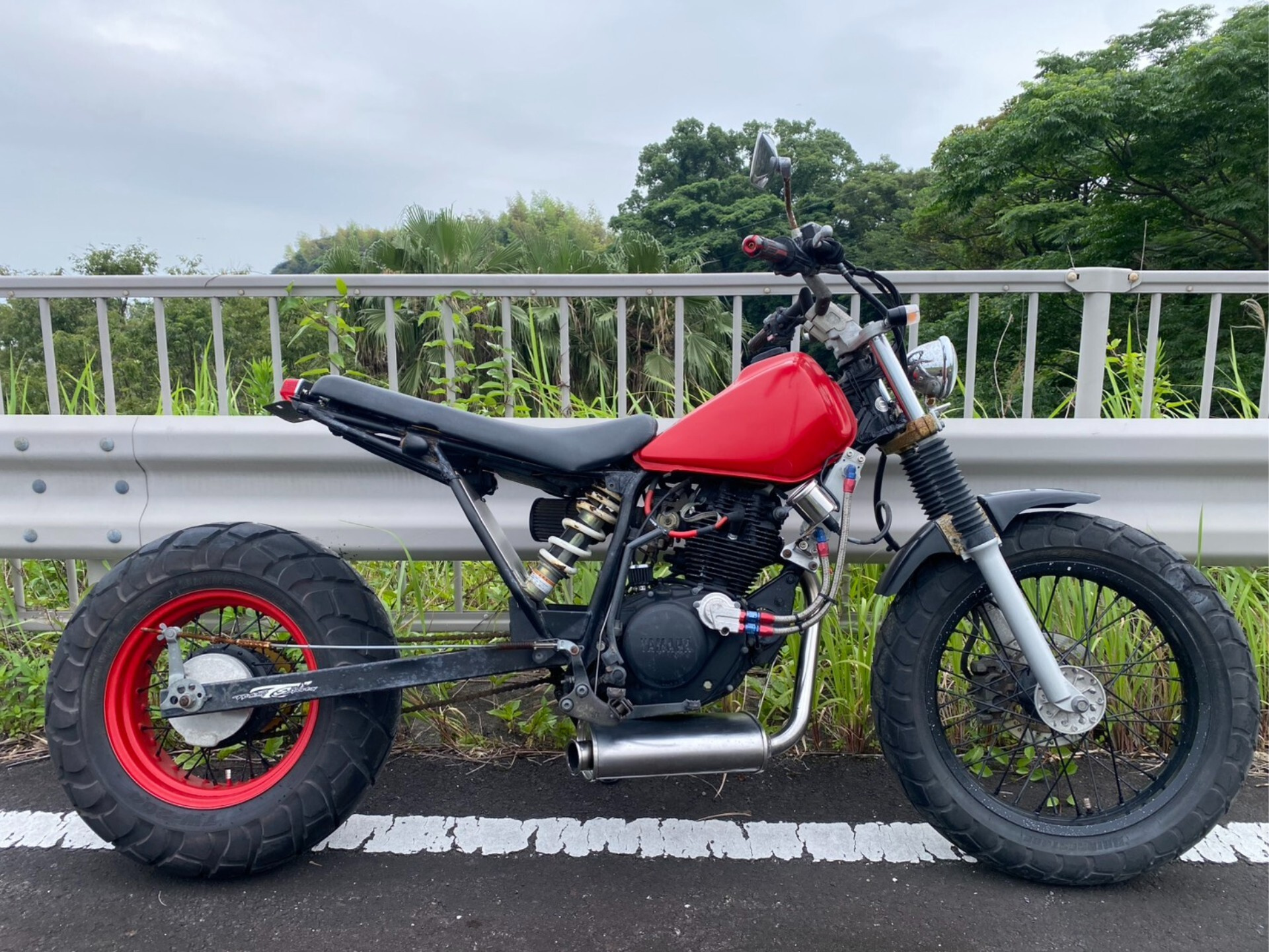Yamaha TW225