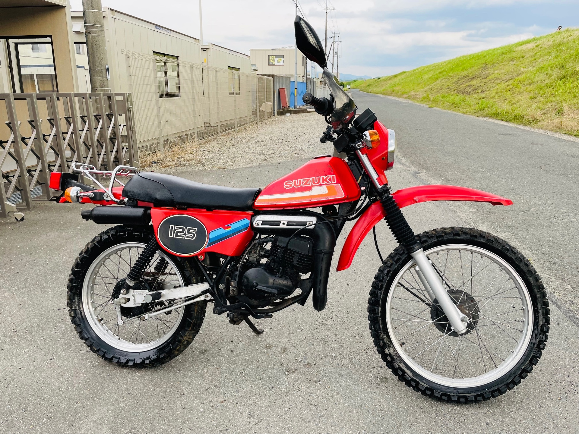Suzuki TS125
