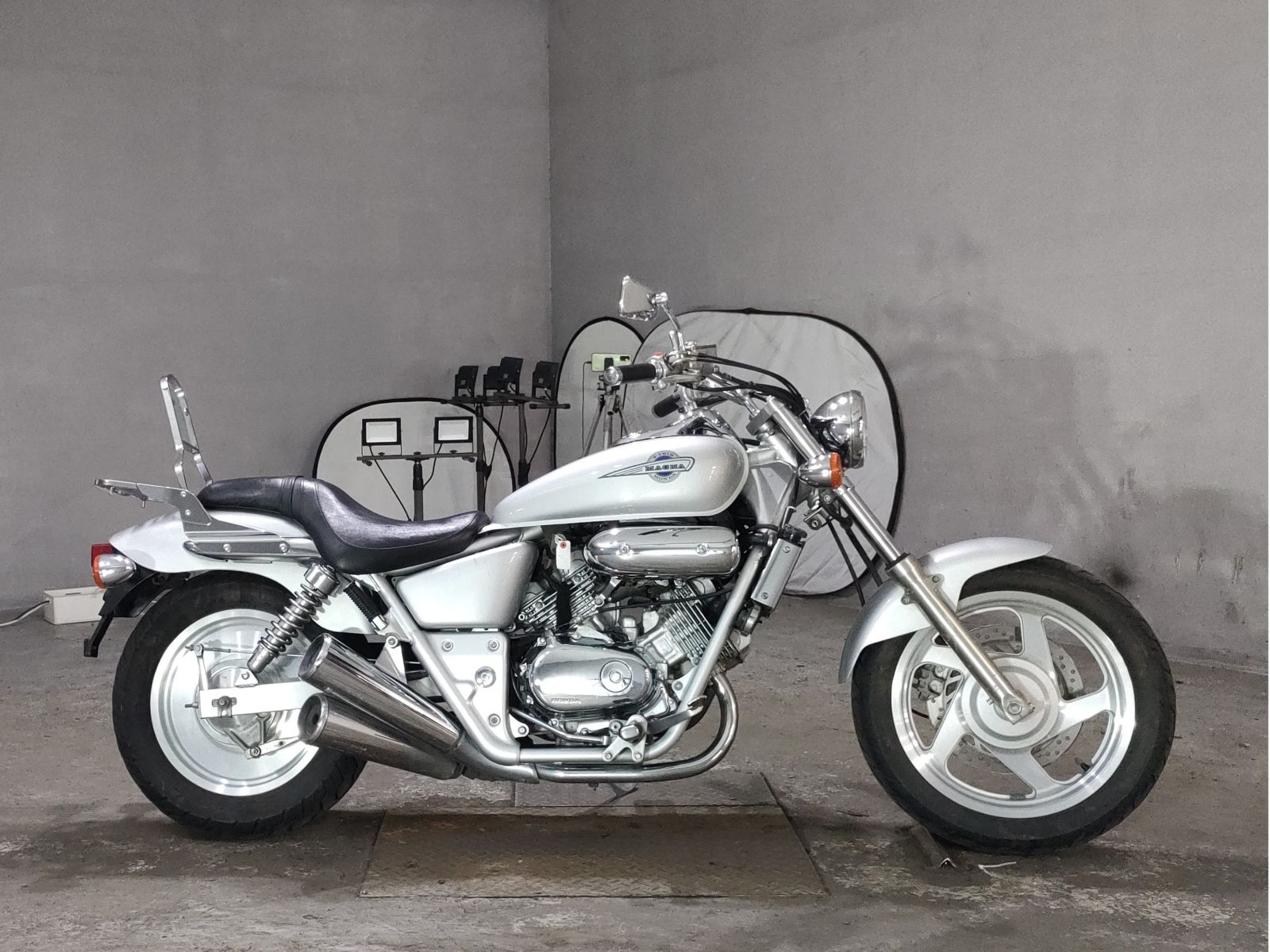 Honda MAGNA 250