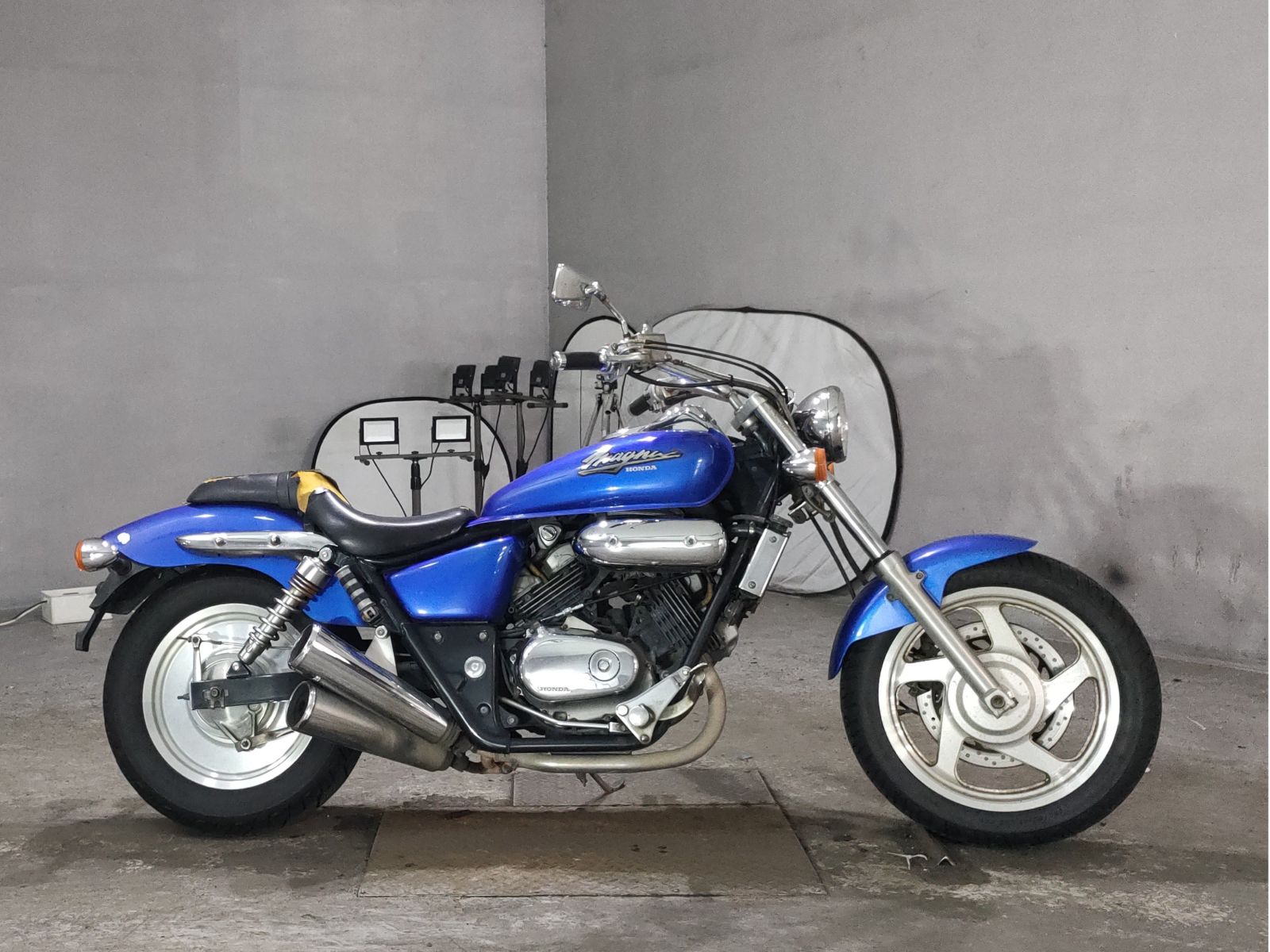 Honda MAGNA 250