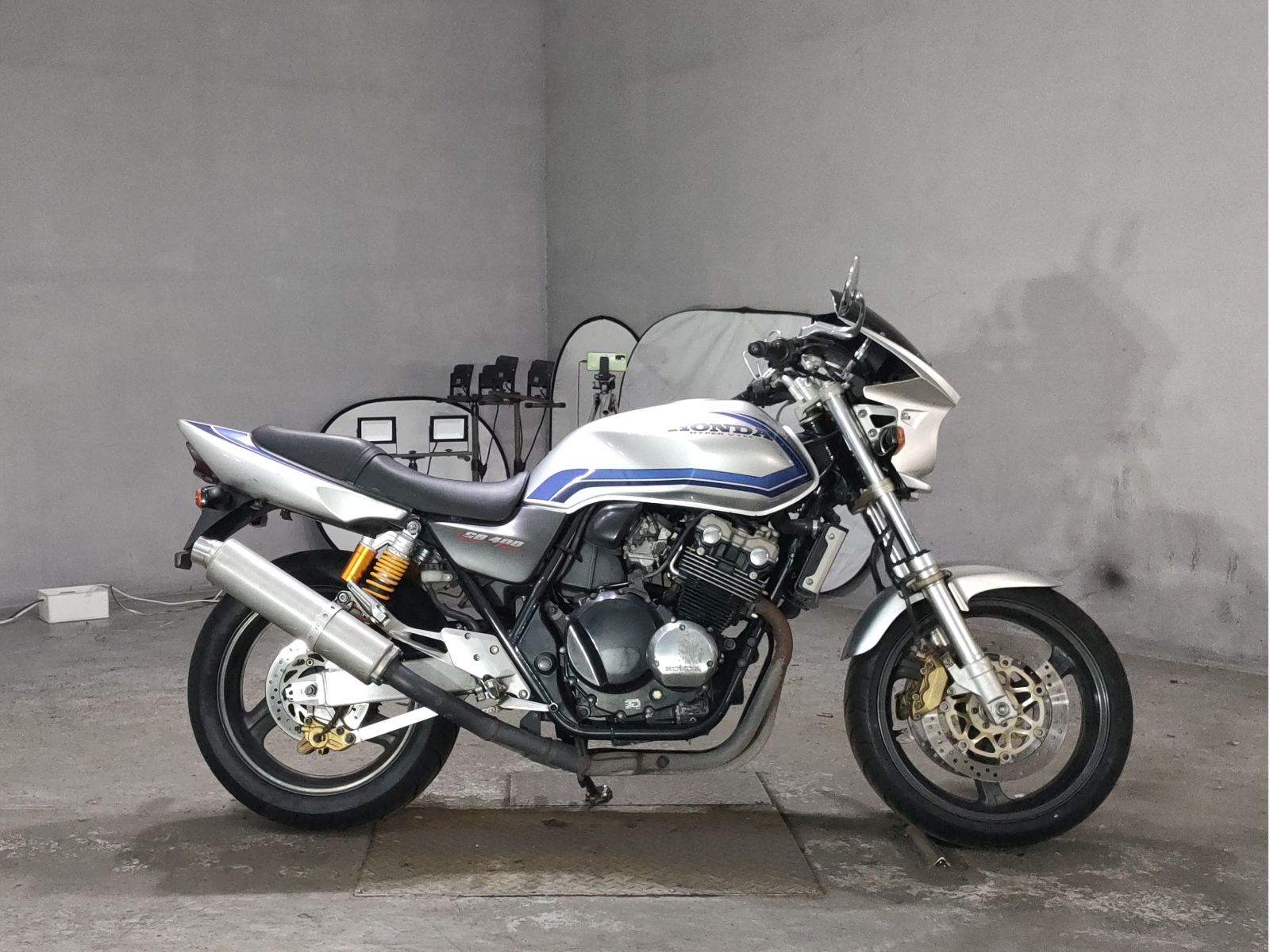 Honda CB400SFV-1