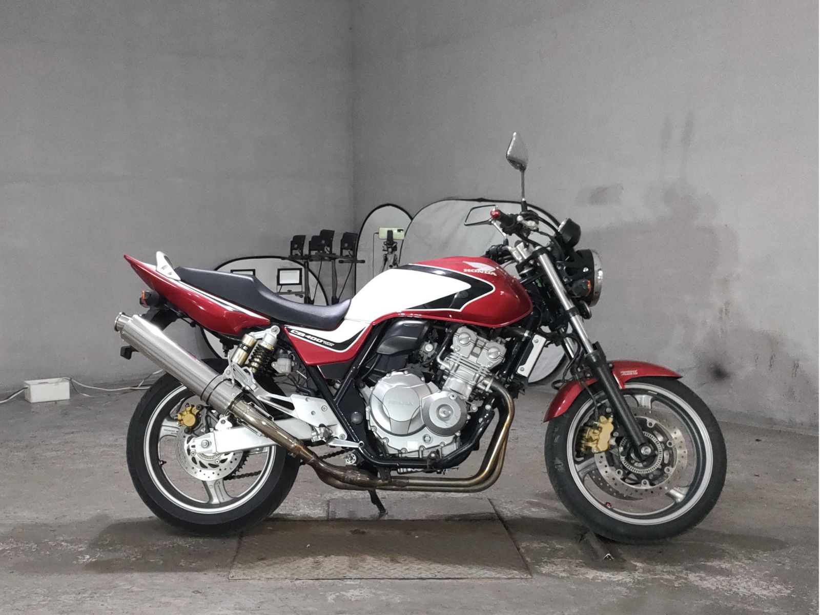 Honda CB400SFV-4