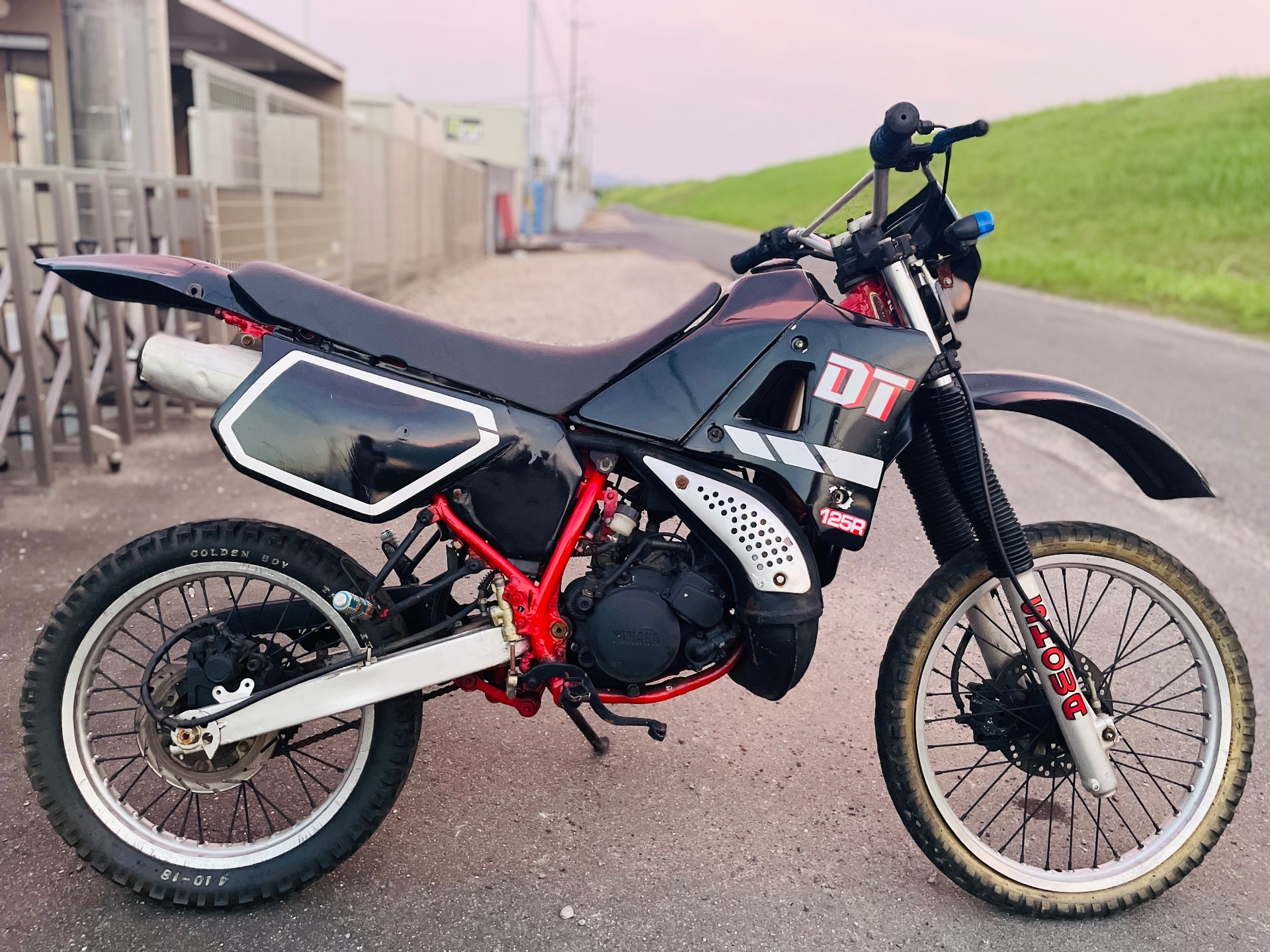 Yamaha DT125R