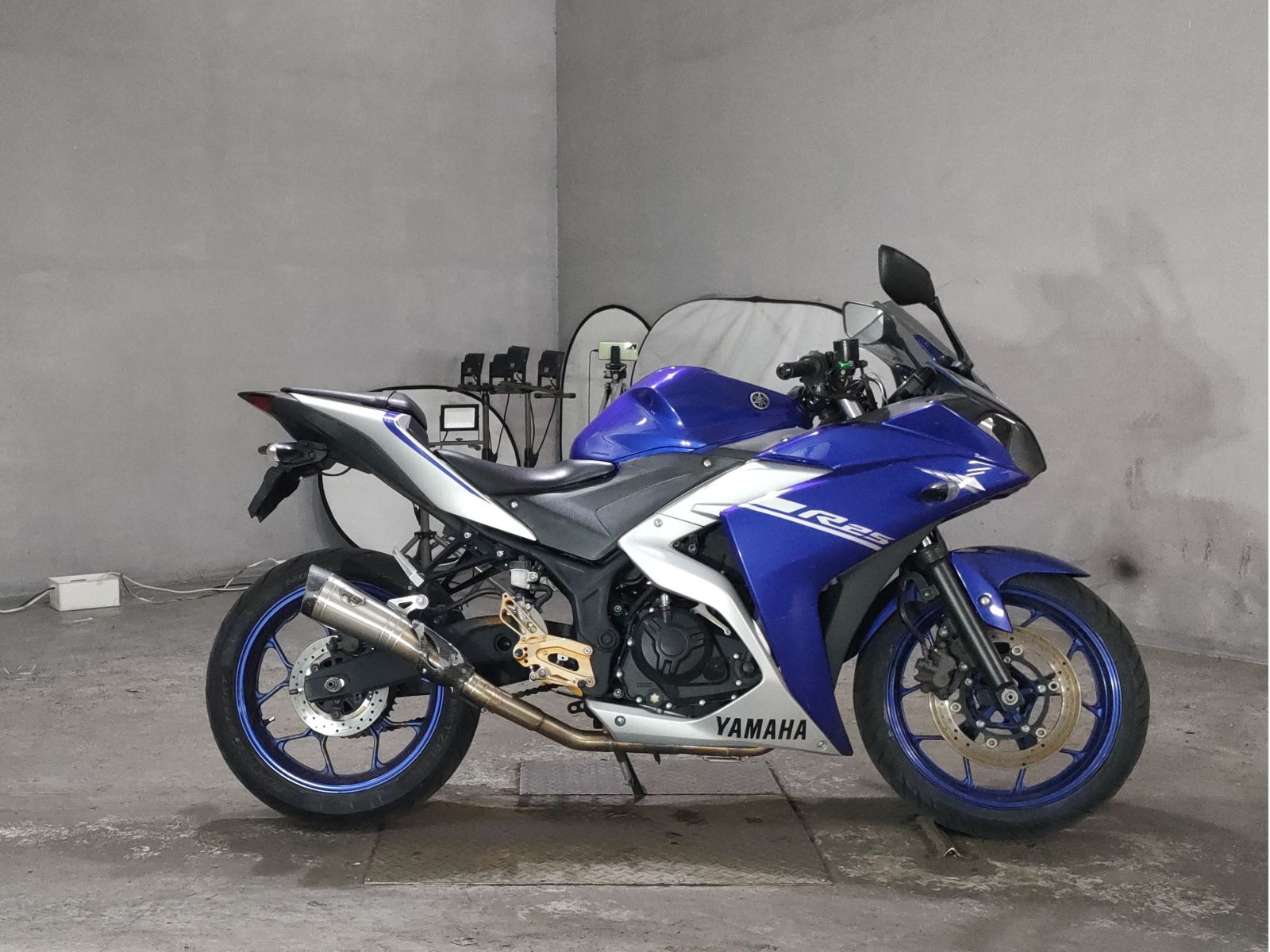 Yamaha YZF-R25