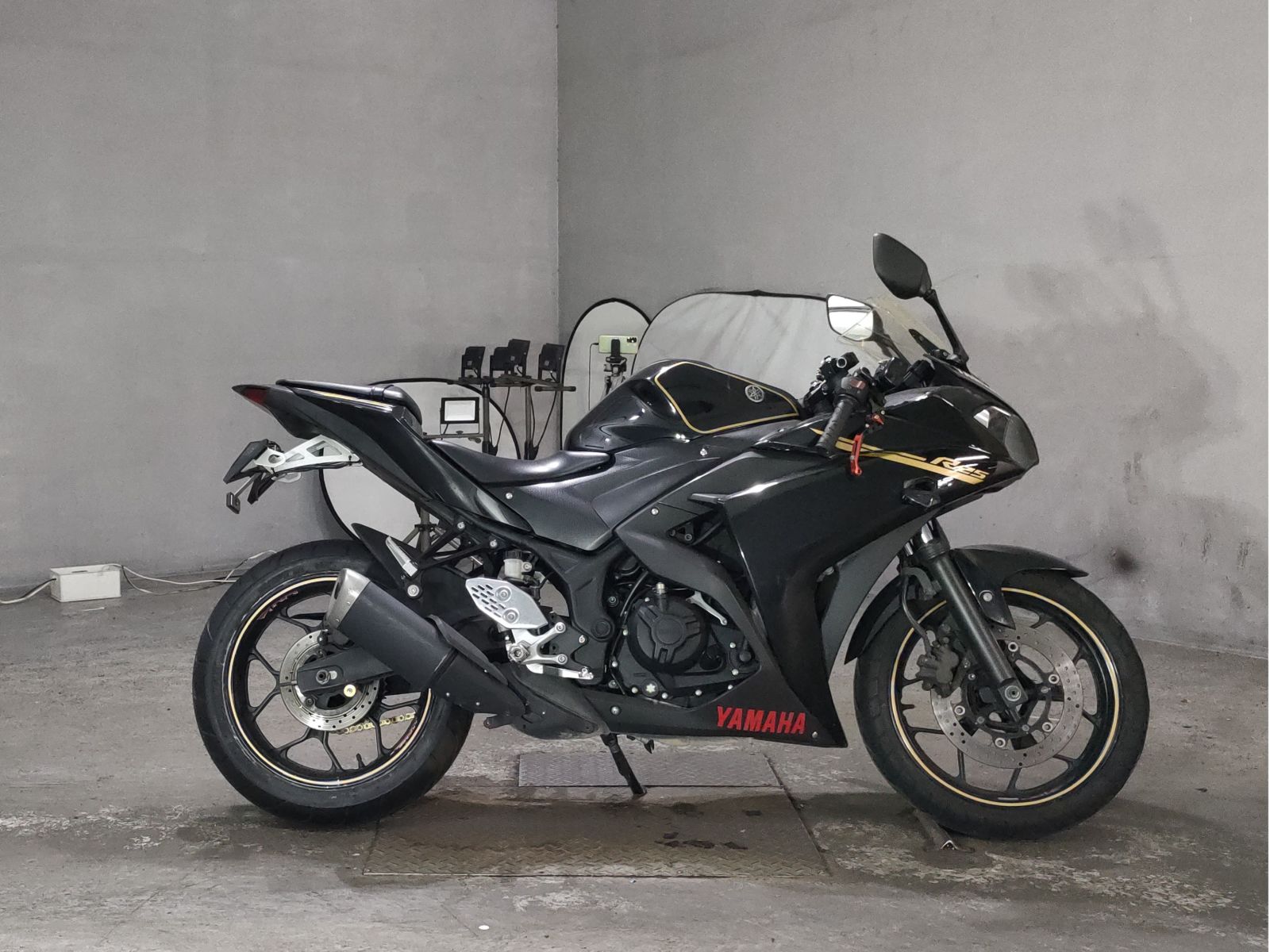 Yamaha YZF-R25