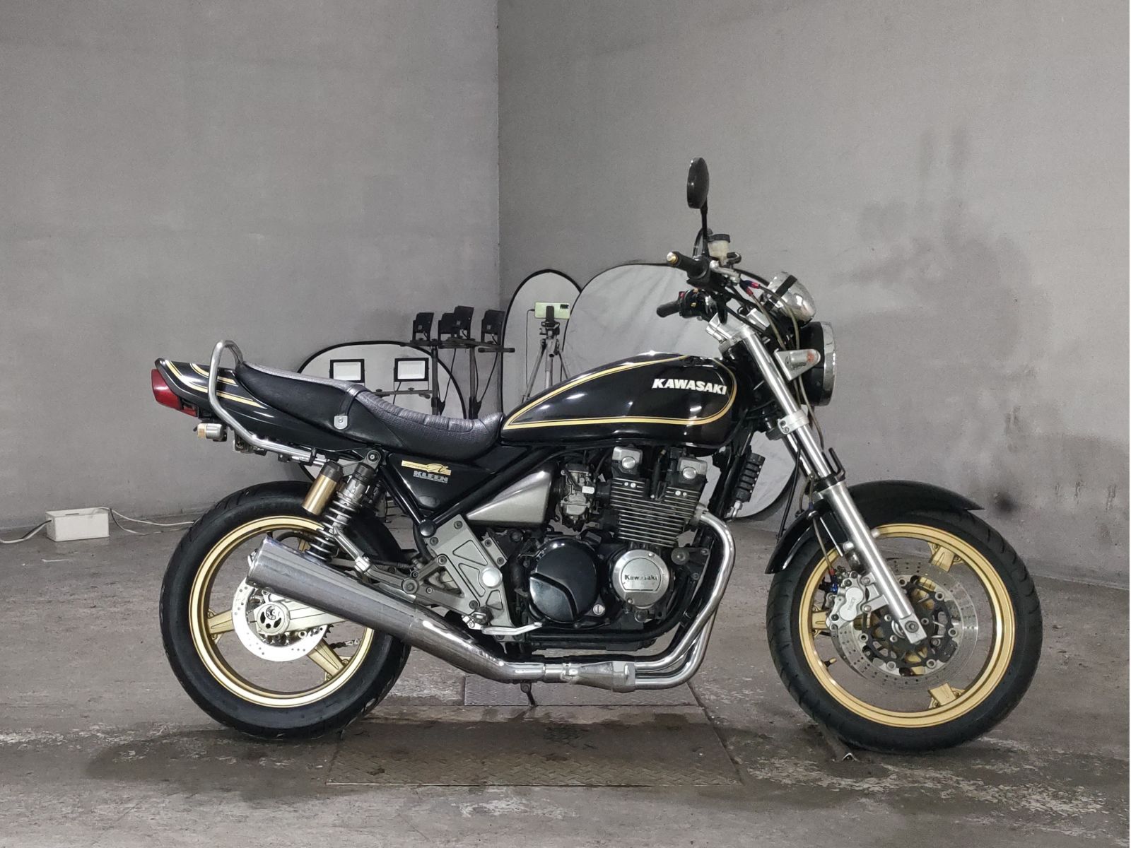 Kawasaki ZEPHYR400K