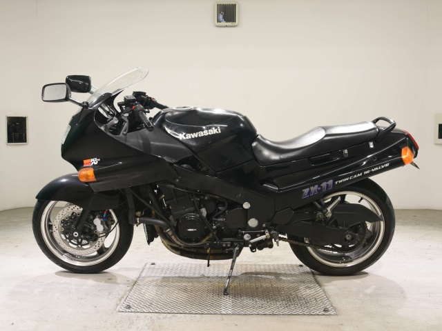 Kawasaki ZZR1100