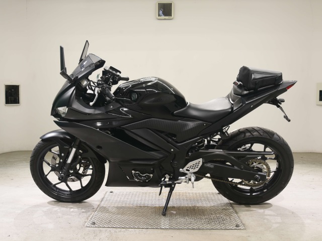 Yamaha YZF-R25A