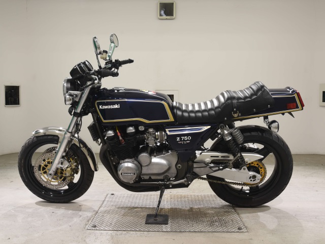 Kawasaki ZEPHYR750
