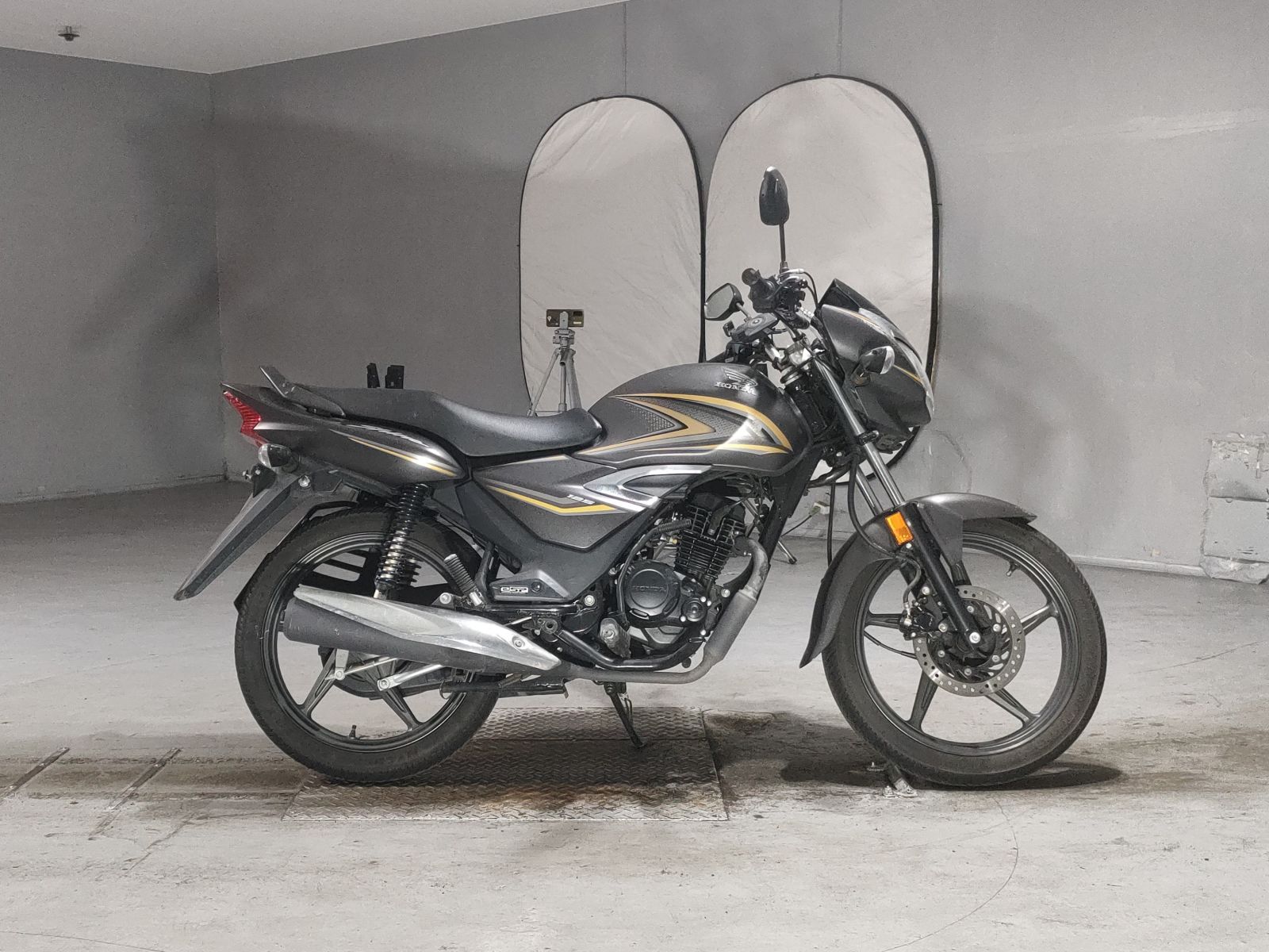 Honda CB125SHINE