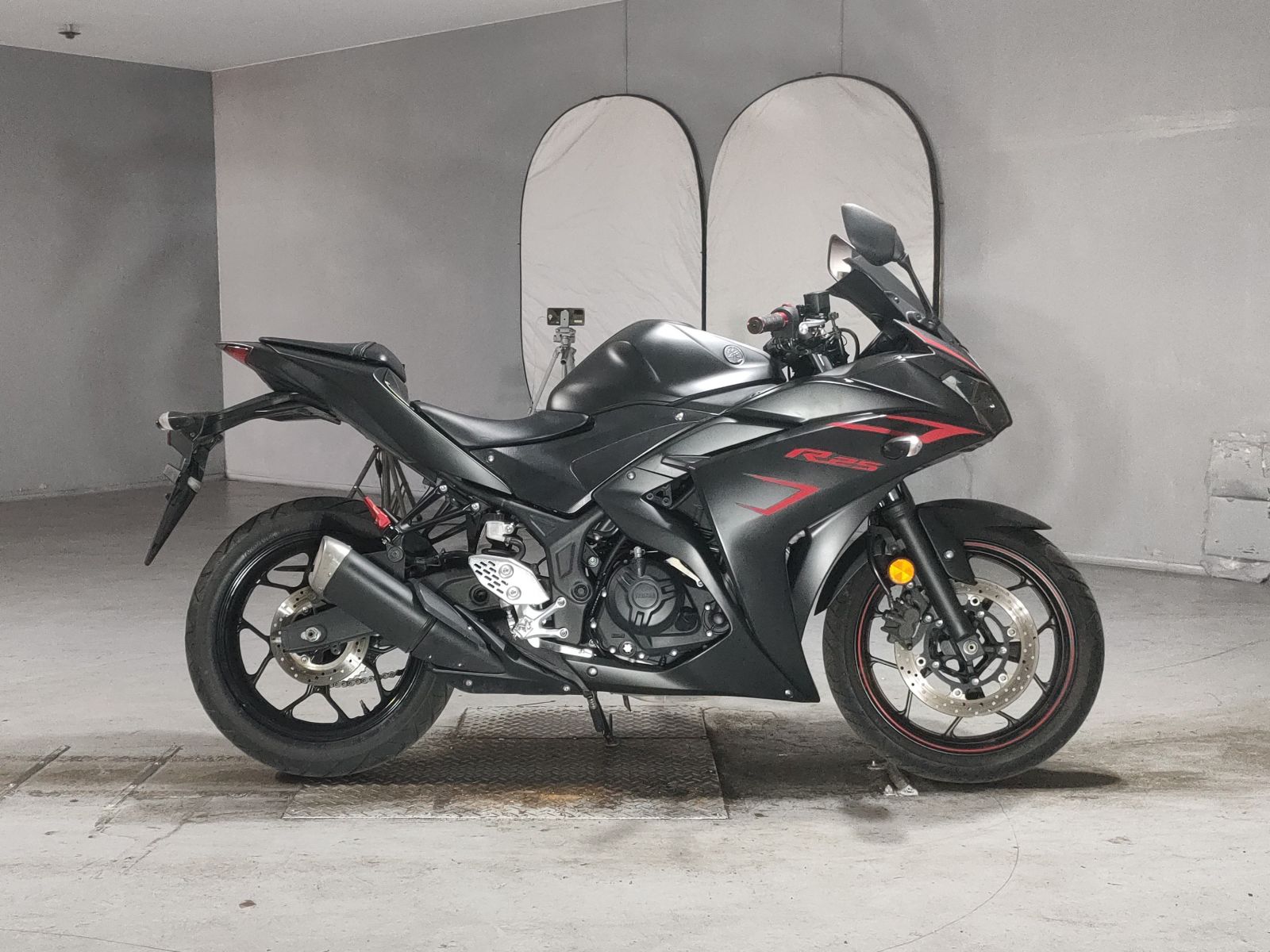 Yamaha YZF-R25