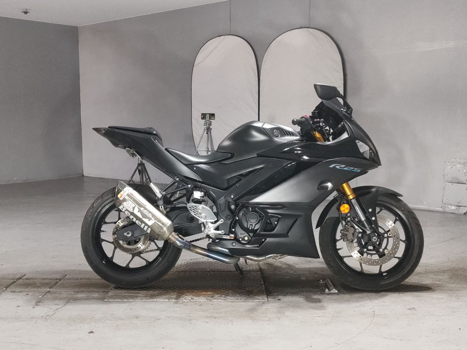 Yamaha YZF-R25