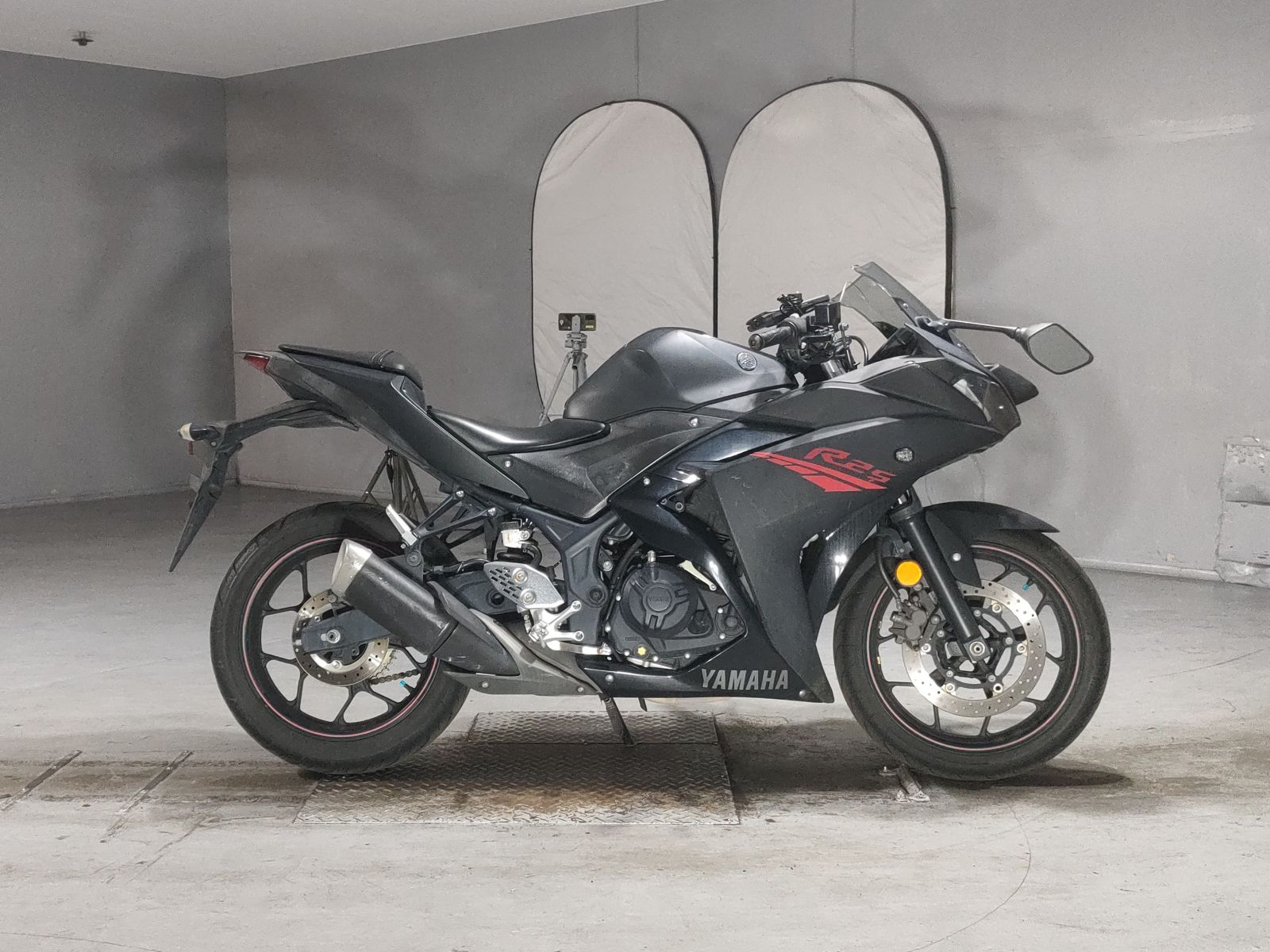 Yamaha YZF-R25