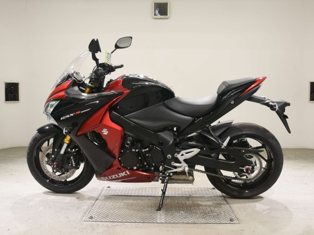 Suzuki GSX-S1000F