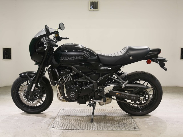 Kawasaki Z900RSKAFE-2
