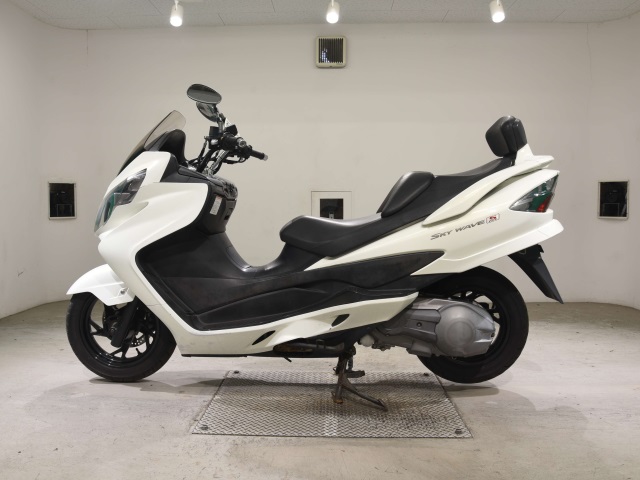 Suzuki SKYWAVE 250S-3
