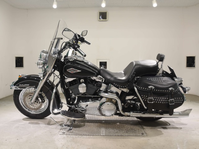 Harley-Davidson Heritage Softail Classic FLSTC1580