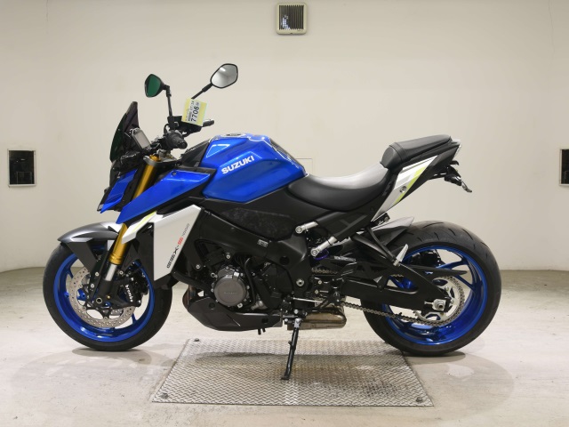 Suzuki GSX-S1000-2