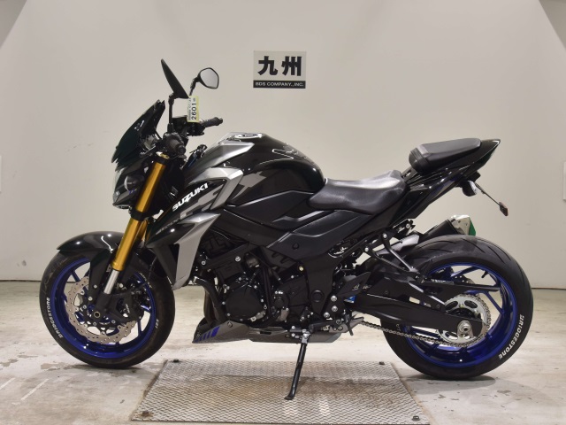 Suzuki GSX-S750