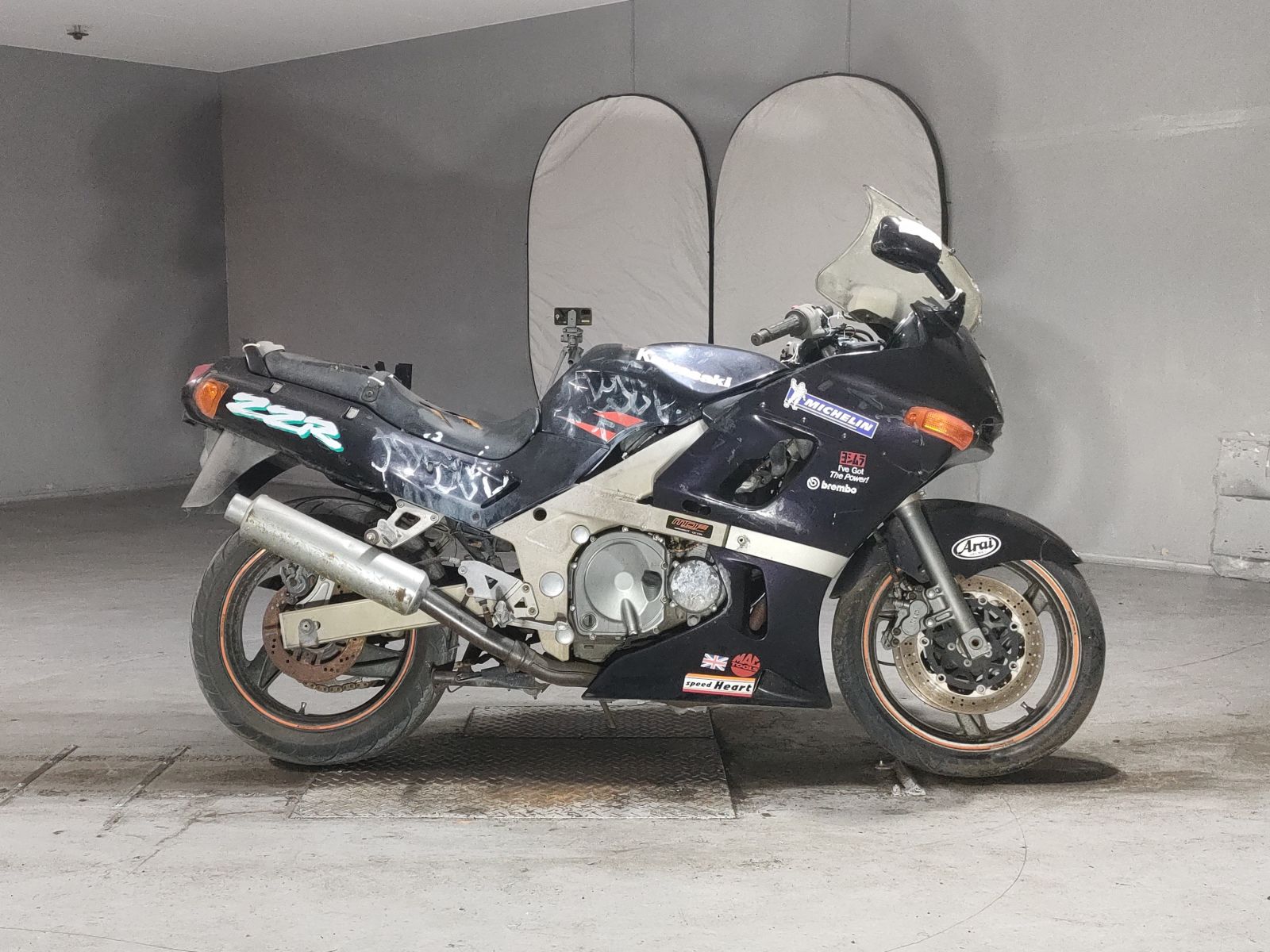 Kawasaki ZZR400