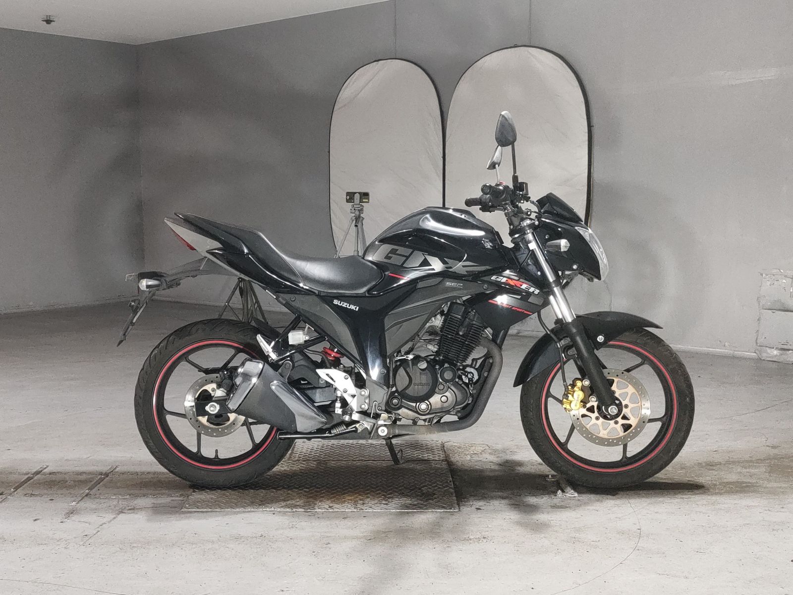 Suzuki GIXXER-150