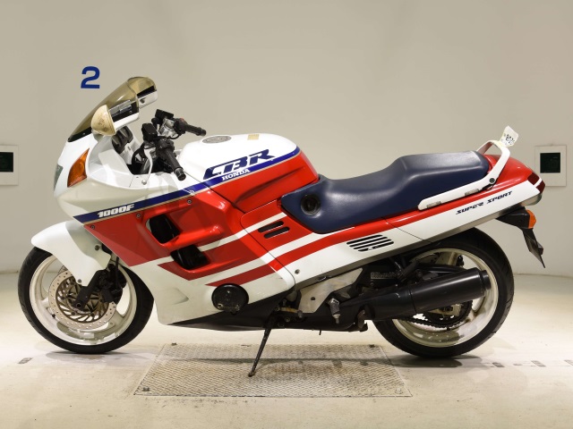 Honda CBR1000F
