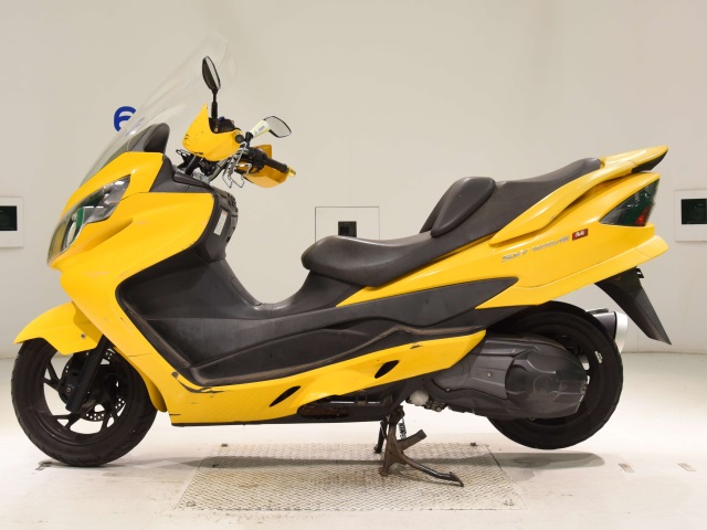 Suzuki SKYWAVE 250M