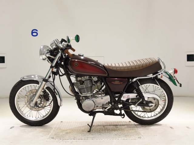 Yamaha SR400-3