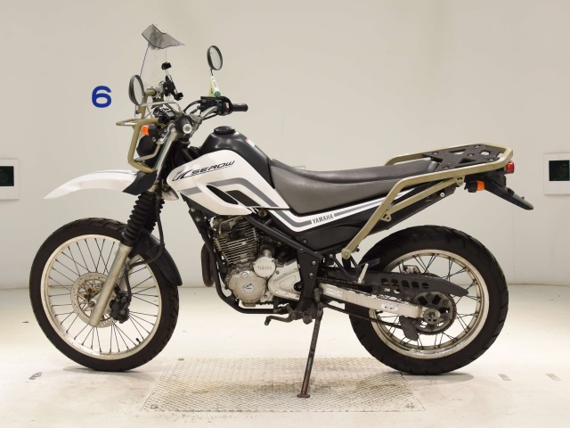 Yamaha SEROW 250