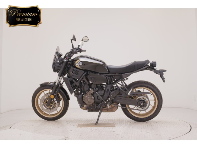 Yamaha XSR700-2