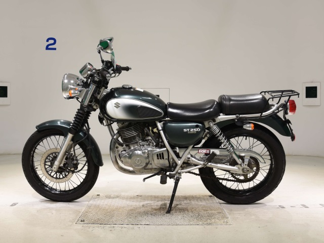 Suzuki ST250E