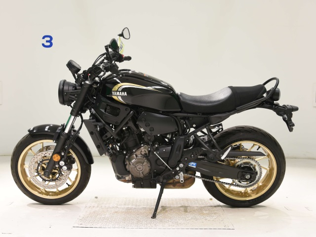 Yamaha XSR700-2