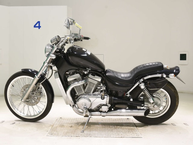 Suzuki INTRUDER 400