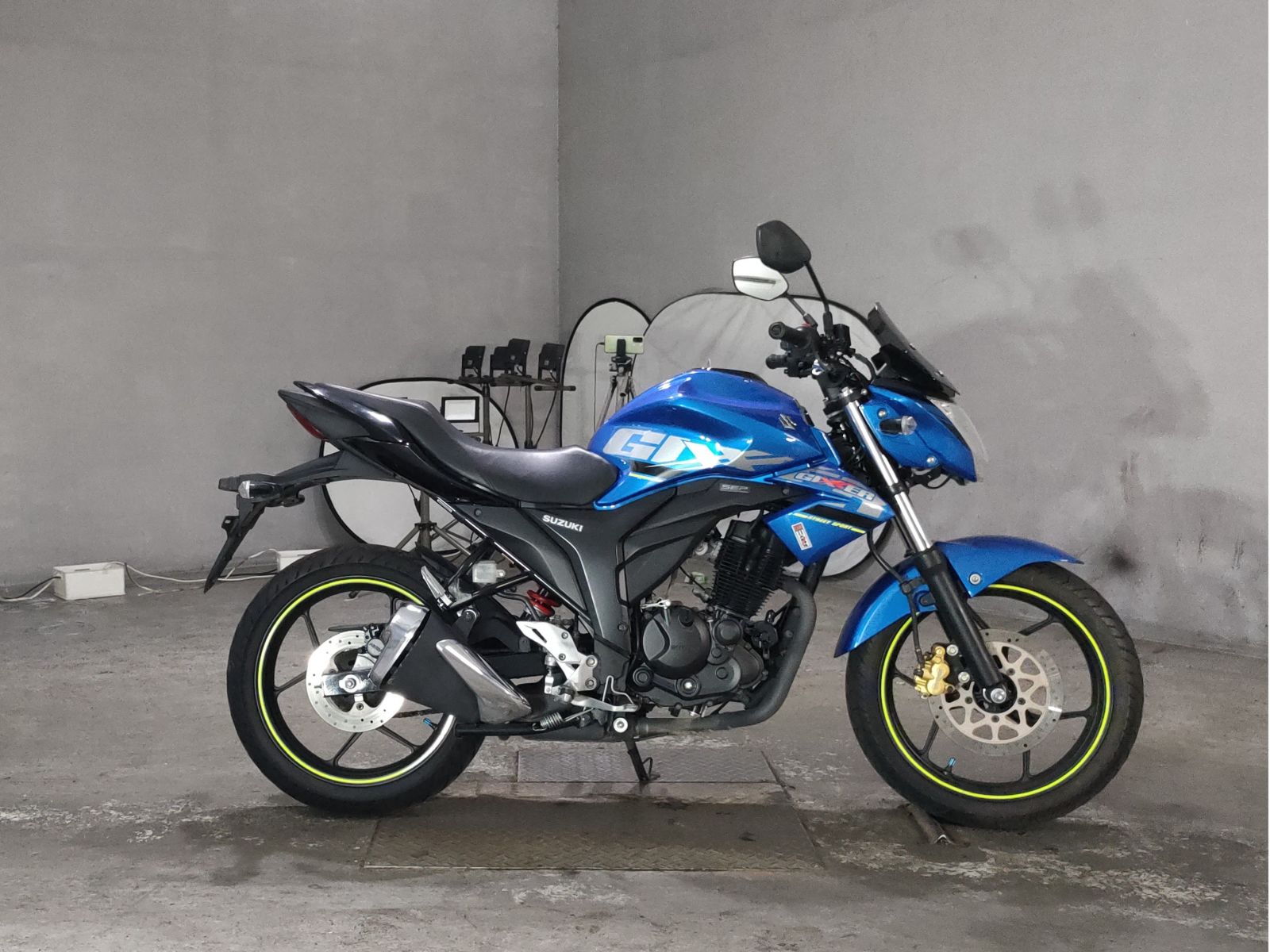 Suzuki GIXXER-150