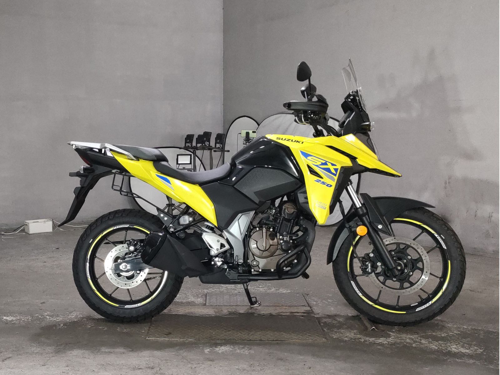 Suzuki V-STROM 250SX