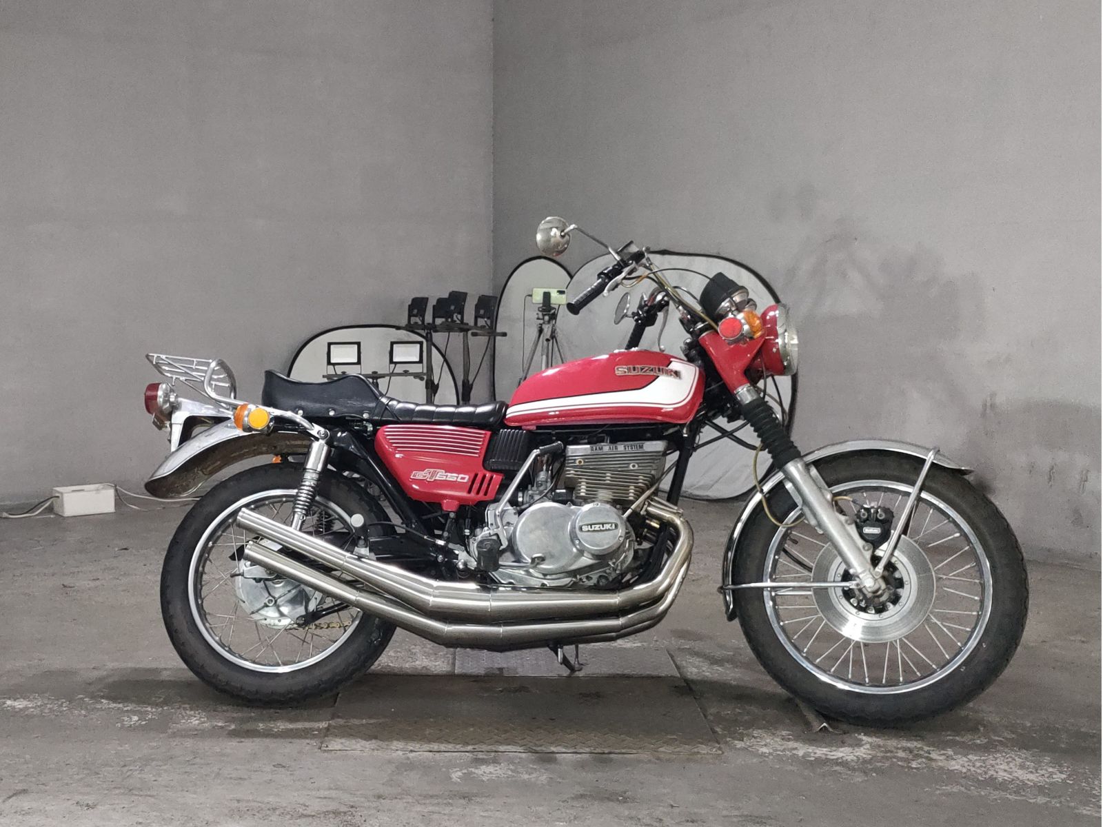 Suzuki GT550