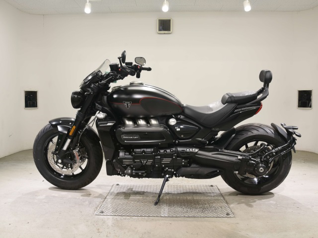Triumph ROCKET III GT STORM
