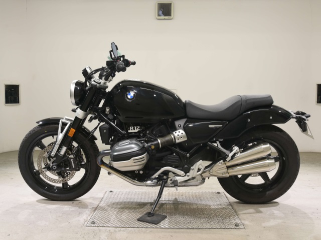 BMW R12