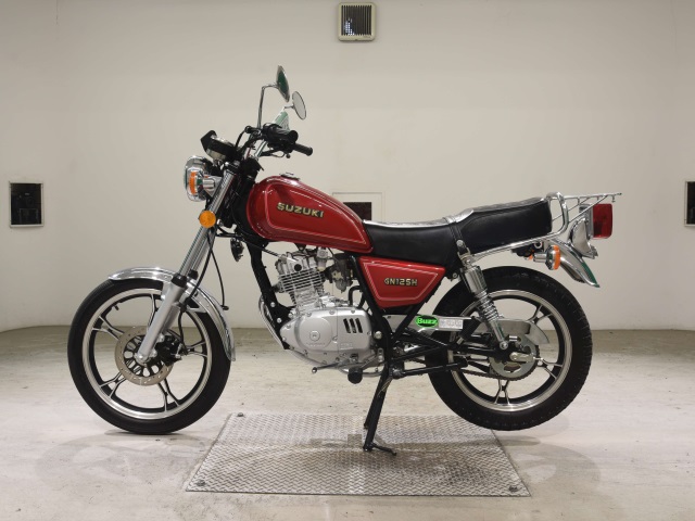 Suzuki GN125H