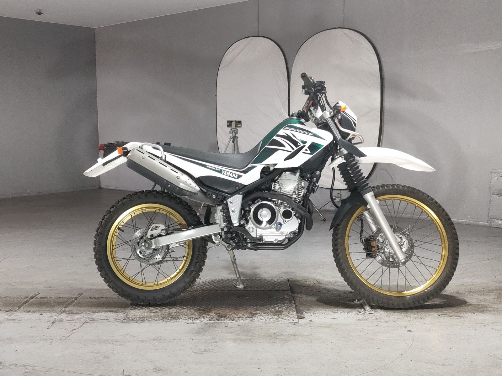 Yamaha SEROW 250
