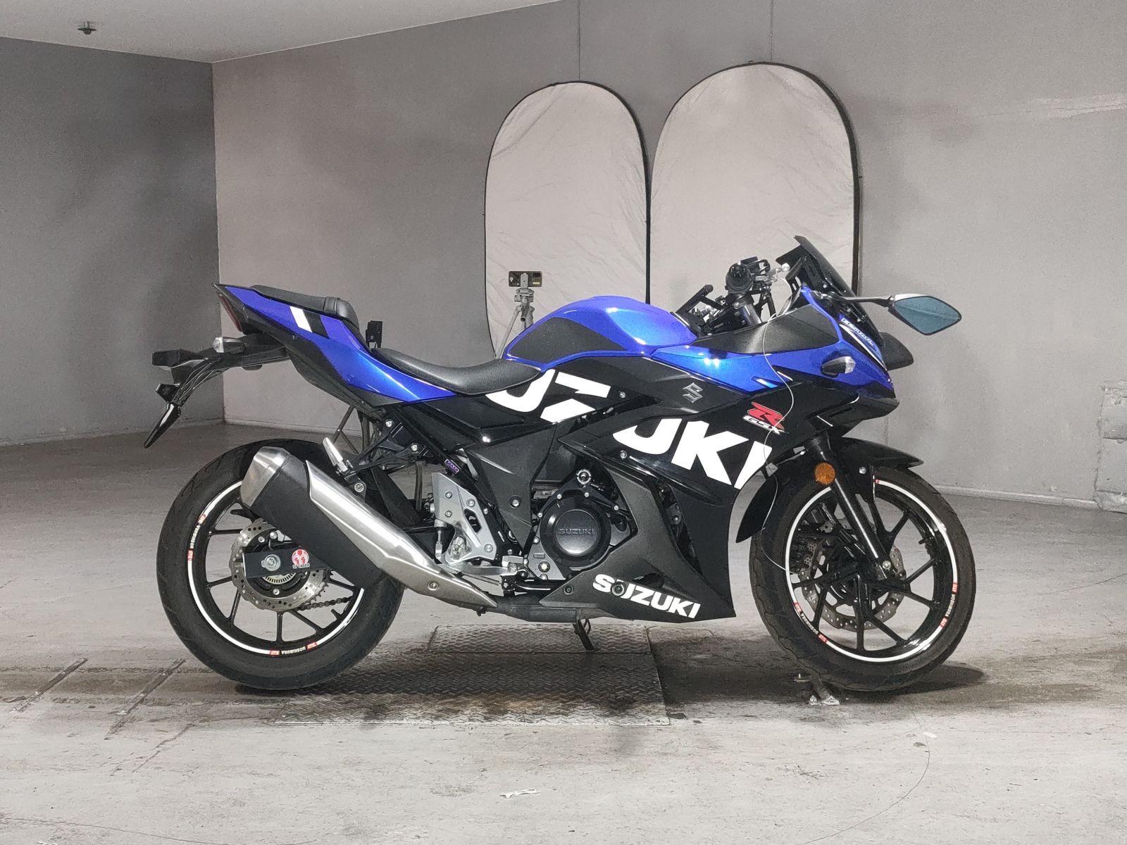 Suzuki GSX250R