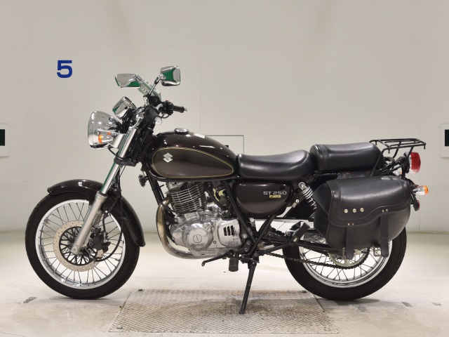 Suzuki ST250E