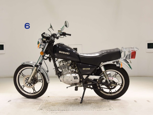 Suzuki GN125H