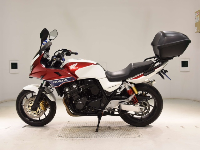 Honda CB400SFV-4 BOLDORABS