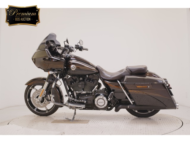 Harley-Davidson CVO Road Glide FLTRXSE1800