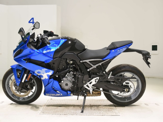 Suzuki GSX-8R