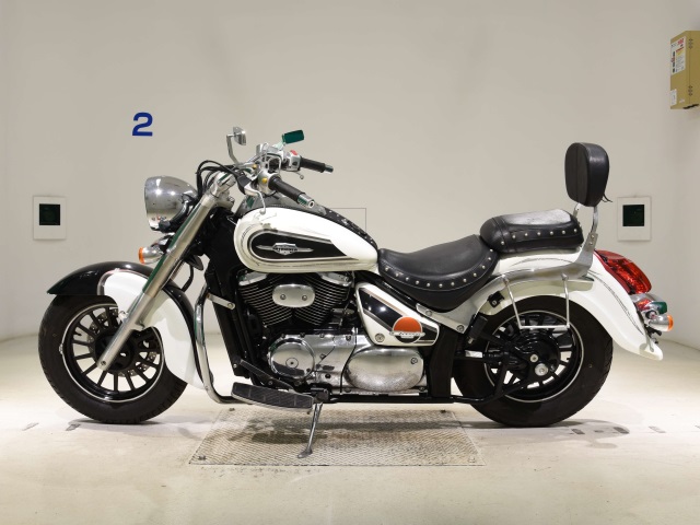 Suzuki INTRUDER 400 CLASSIC
