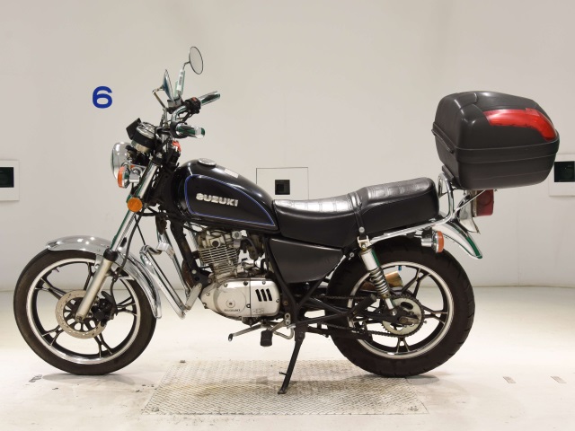 Suzuki GN125H